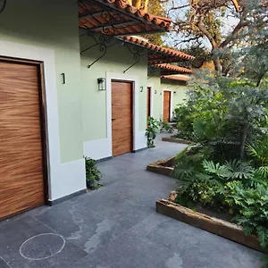 Hotel Boutique Escondida, A Pasos De Lo Mejor En, Tlaquepaque