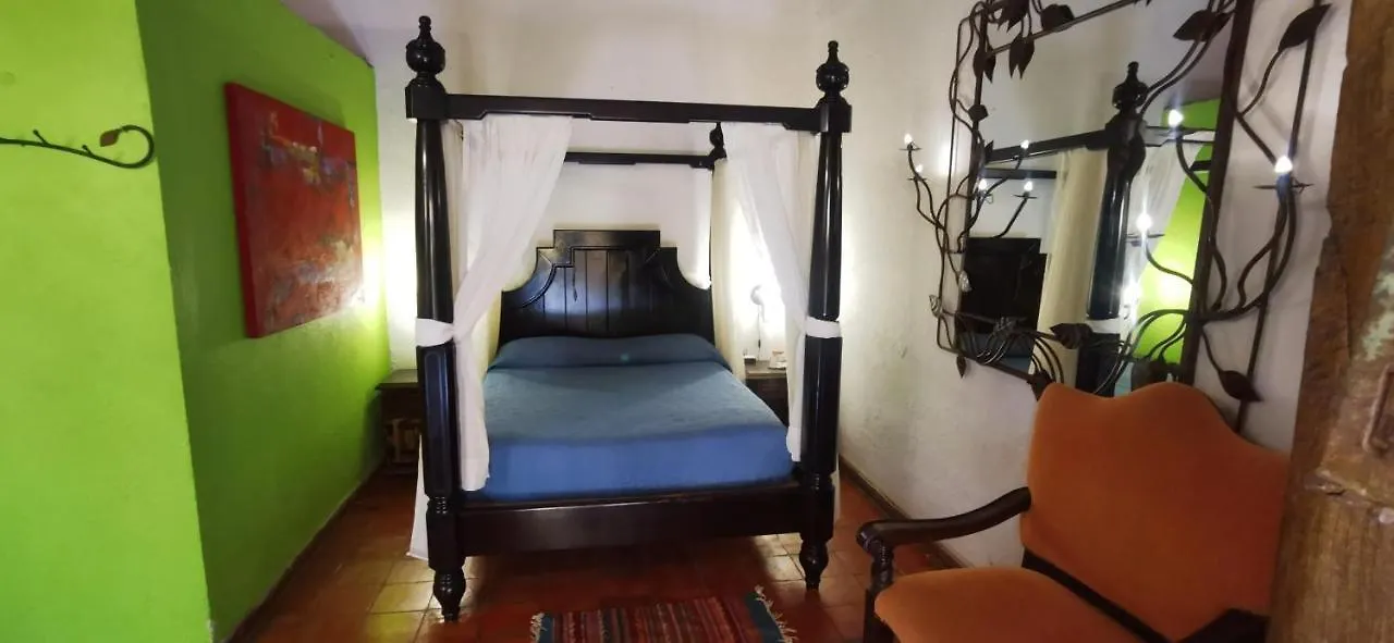 Tlaquepaque Hotel Rosa Morada