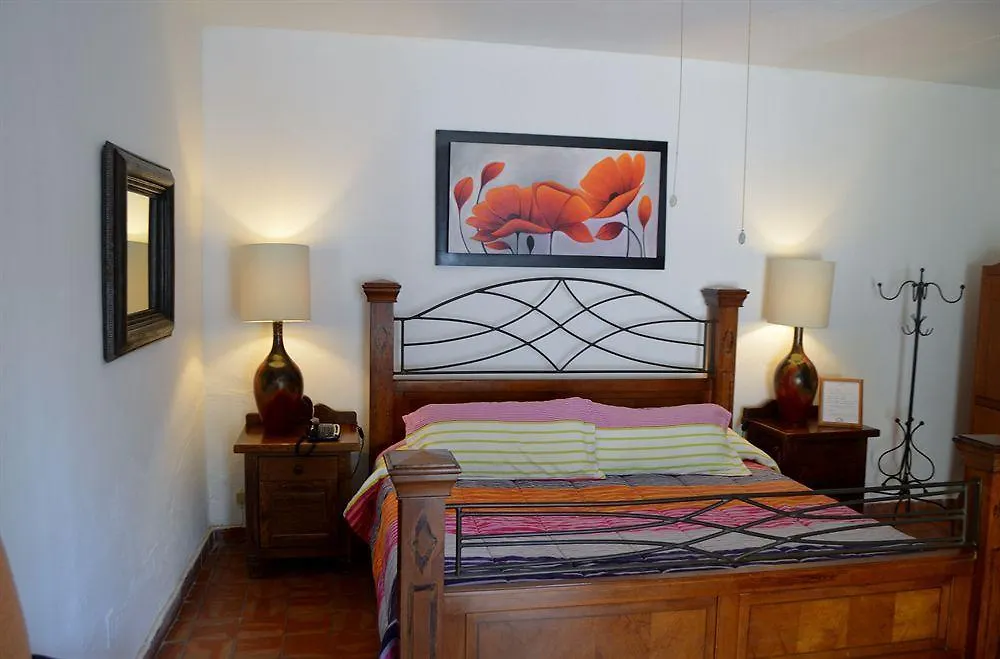 Tlaquepaque Hotel Rosa Morada