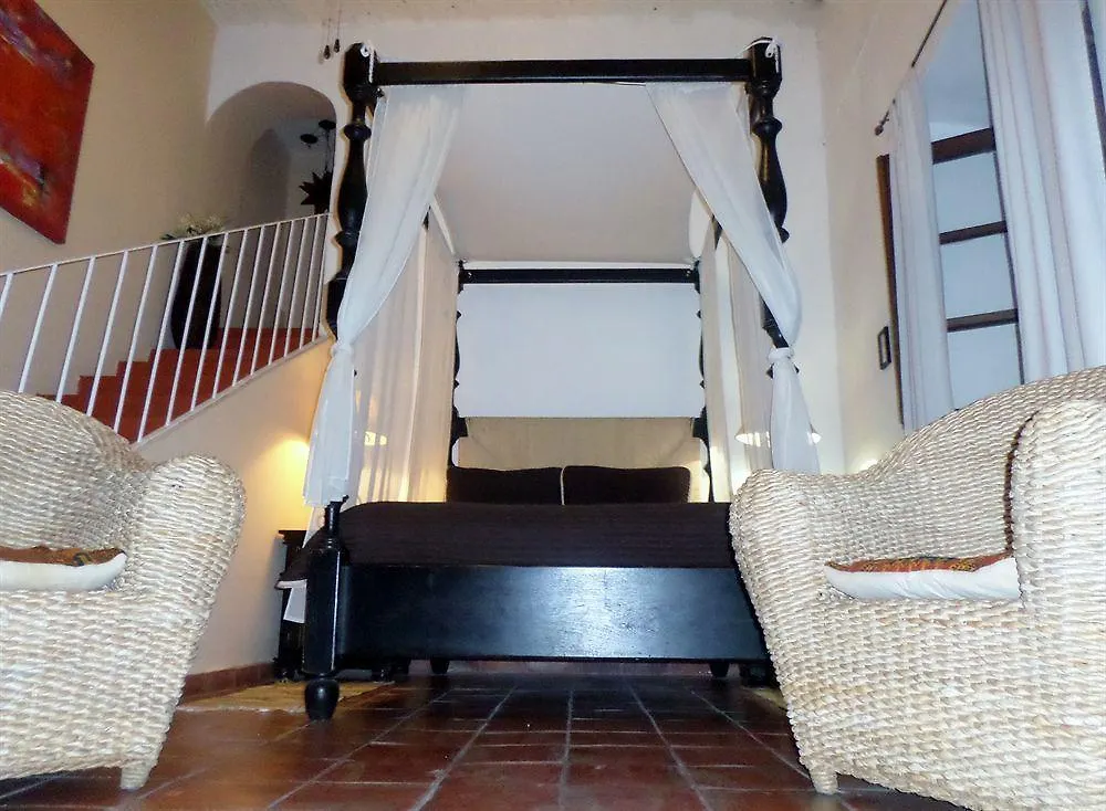 فندق مبيت وإفطار Tlaquepaque Hotel Rosa Morada