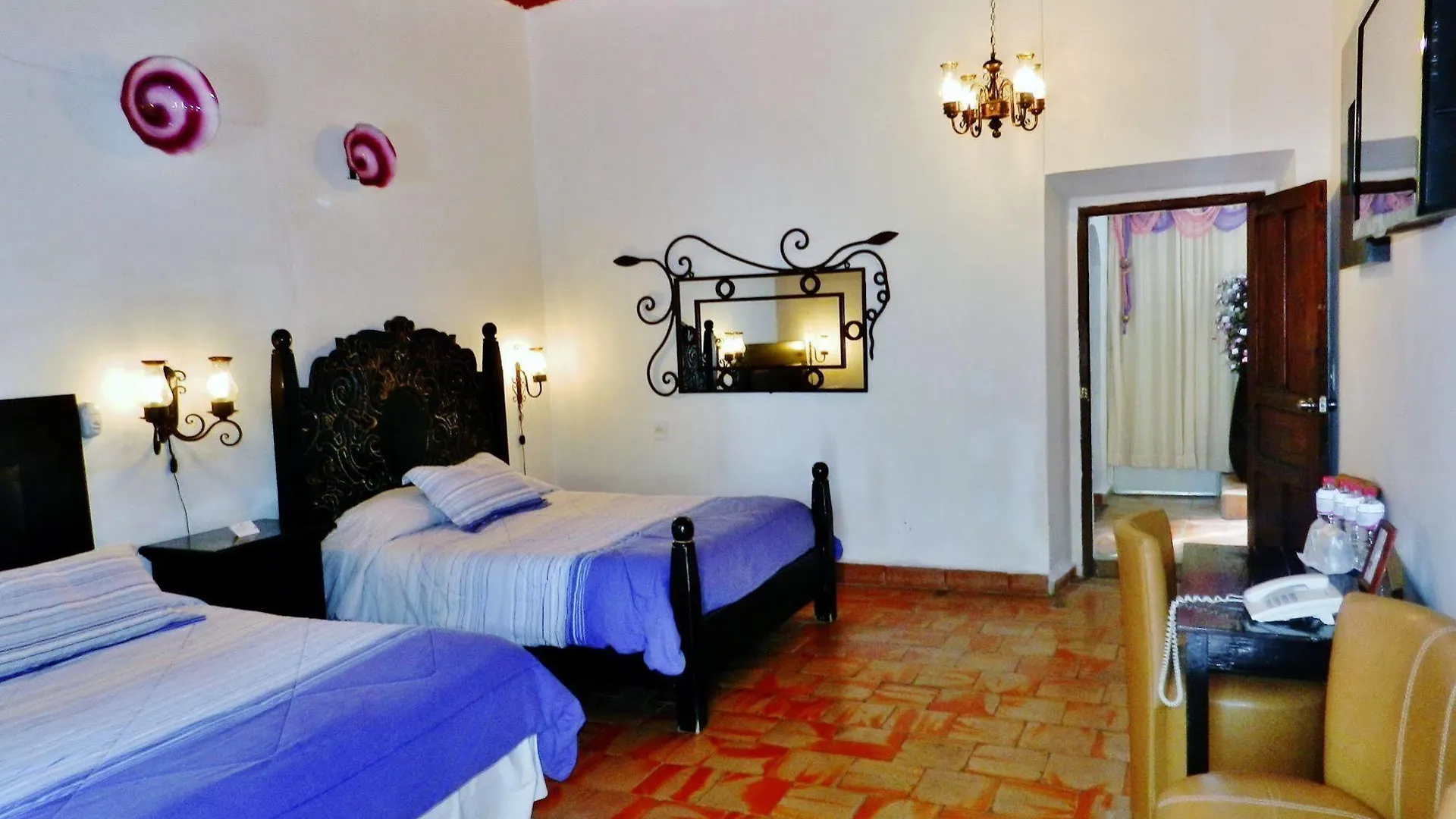 Tlaquepaque Hotel Rosa Morada